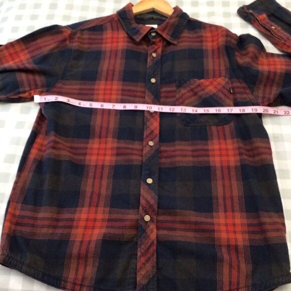 10TREE flannel plaid button down shirt medium red black - Picture 9 of 12